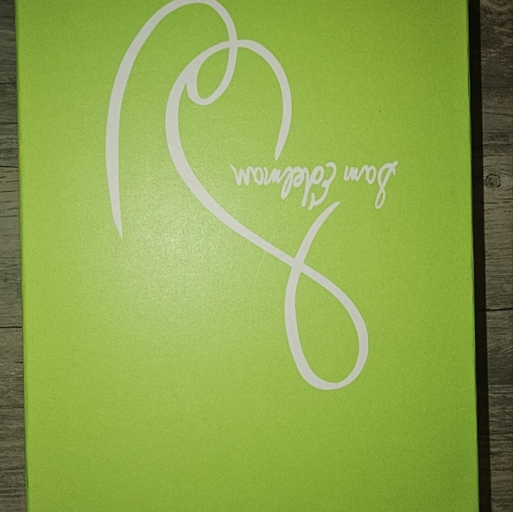 Shoes - Picture 3 of 6